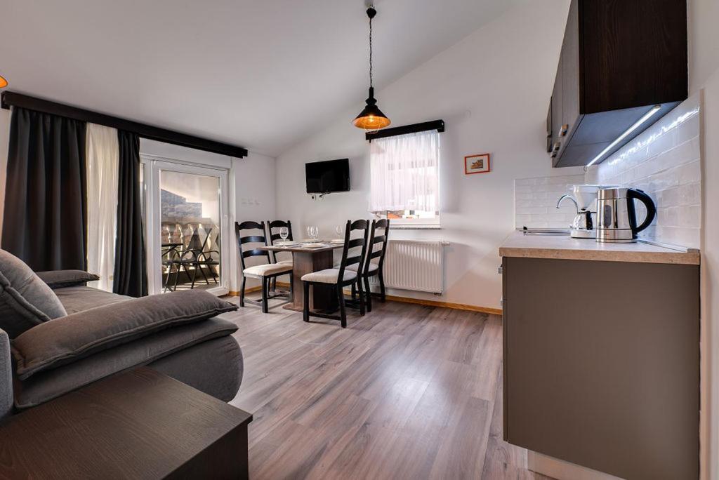 באסקה Bed & Breakfast Dosen II מראה חיצוני תמונה